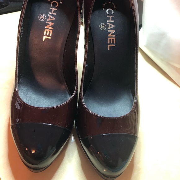 Chanel shoes - Picture 1 of 6